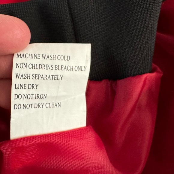 Men's Nebraska Huskers Vest - Picture 7 of 7